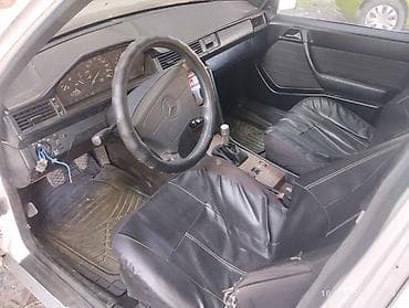 dodge chalanger: Mercedes-Benz W124: 1989 г., 2.3 л, Механика, Газ, Седан — 7