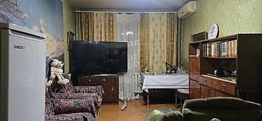 2 комнаты, 42 м², 9 мкр 104 серия, 1 этаж, Старый ремонт
