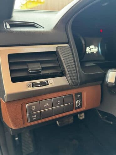 салон бус: Ssangyong Rexton: 2019 г. — 6