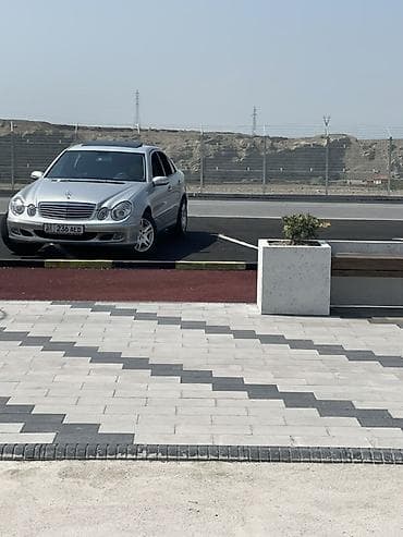 Mercedes-Benz E-Class: 2002 г., 3.2 л, Автомат, Бензин, Седан