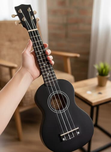 Укулеле сопрано, классическая форма, цвет — матовый черный.В отличном at lalafo.kg Укулеле сопрано, классическая форма, цвет — матовый черный.В отличном