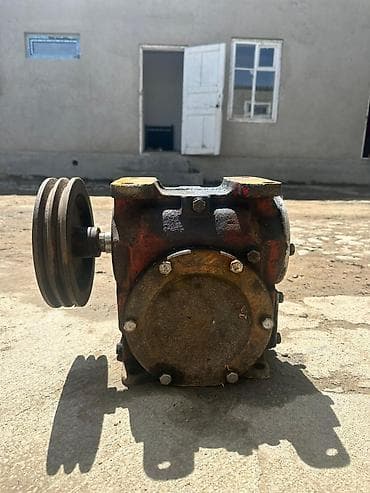 Компрессор ЗИЛ Б/у at lalafo.kg Компрессор ЗИЛ Б/у