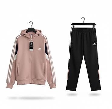 В комплекте: - спортивный верх - штаны без манжет, с аккуратной