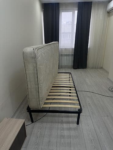 single bed: Металлическая односпальная кровать-основа с ламелями, размер 90×200 — 4