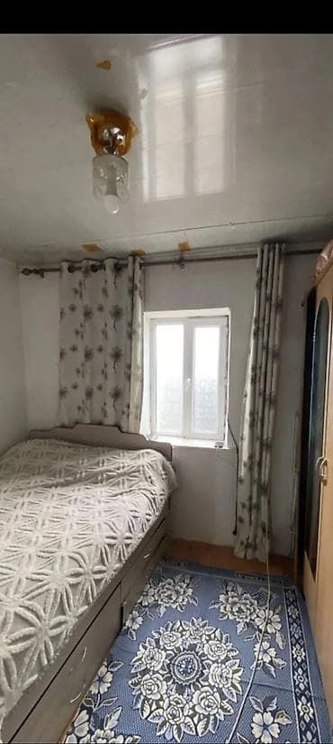 hostel osh: 59 м², 3 комнаты, Парковка, Забор, огорожен — 3