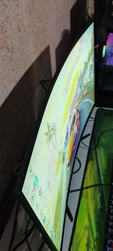 калонки маленькие: Компьютер, ядер - 6, ОЗУ 8 ГБ, Игровой, Б/у, Intel Core i3, SSD — 8