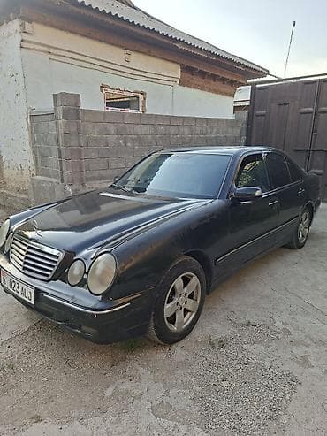 значки на мерседес: Mercedes-Benz E-Class: 2000 г., Седан — 2