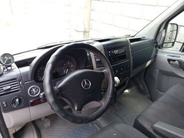 домкрат от спринтера: Легкий грузовик, Mercedes-Benz, Стандарт, 2 т, Б/у — 3