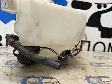 коропка срв: Бачок Honda 1998 г., Б/у, Оригинал, Германия — 5
