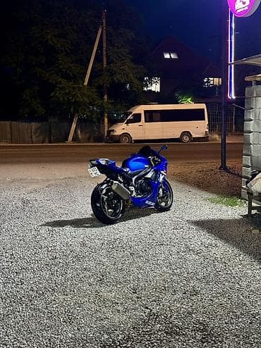 Мотоциклы: Спортбайк Suzuki, 750 куб. см, Бензин, Взрослый, Б/у — 1
