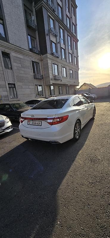 mini v: Hyundai Grandeur: 2015 г., 3 л, Автомат, Газ, Седан — 1