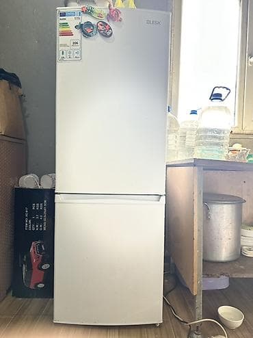 Холодильник Blesk, Б/у, Двухкамерный, 2 *