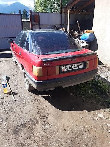 Транспорт: Audi 80: 1987 г., Седан — 2