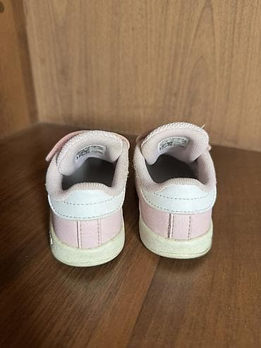 Балдардын кийим-кечелери жана бут кийимдери: Детские кроссовки adidas Original модель с двумя липучками. - — 3