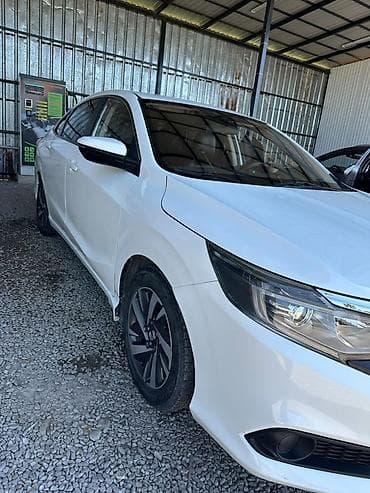 Транспорт: Honda : 2021 г., 1 л, Вариатор, Бензин, Седан — 2