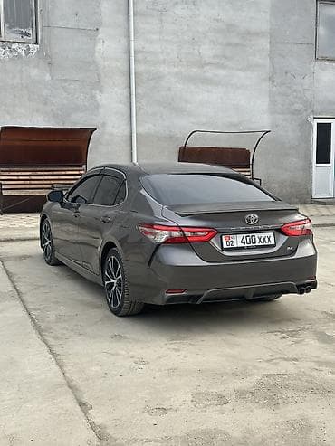 Транспорт: Toyota Camry: 2018 г., 2.5 л, Бензин, Седан — 8