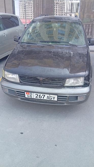 мисибуси шариот: Mitsubishi Chariot: 1996 г., Минивэн — 4