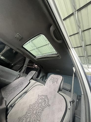 aion gac: Toyota Gaia: 2000 г., 2 л, Автомат, Бензин, Минивэн — 8