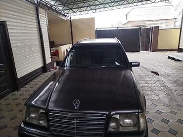 накитки на авто: Mercedes-Benz W124: 1995 г., Автомат, Бензин, Универсал — 4