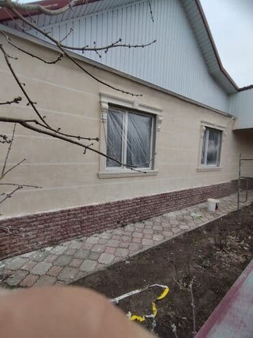 ремонт фасада дома цена: Фасадный декор, Утепление фасада, Демонтажные работы | Рамки, Молдинг, Лепнина | Декоративный кирпич, Сухой травертин, Жидкий травертин | Керамзит, Базальт, Пенопласт 3-5 лет опыта — 3