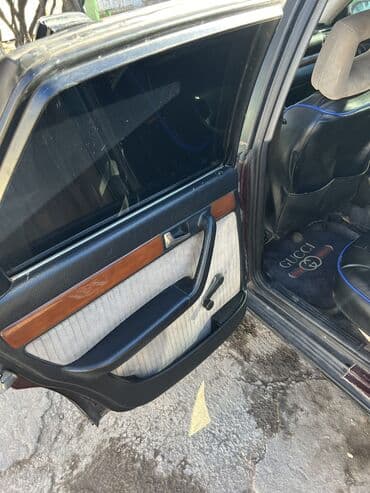 передний бампер на w124: Audi 100: 1993 г., 2.6 л, Автомат, Бензиновая, Седан — 7