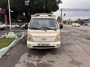 aion v: Легкий грузовик, Hyundai — 1