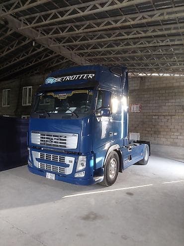 mini cooper: Тягач, Volvo, Контейнеровоз — 5