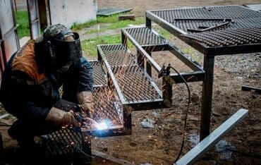 строительство мини футбольного поля цена: Сварочные работы качественно Ассаламу алейкум ИП, сотрудничаем со — 1