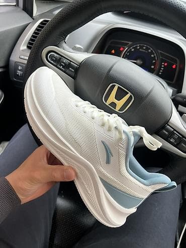 гармин часы цена: Кроссовки легкие повседневные - Цвет: белый с небесно-голубыми — 1