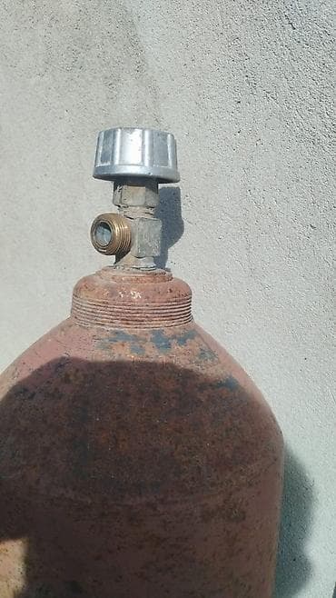 o2: Промышленный газовый баллон, Наполнение: Кислород, Объем баллона: 40 л, Применение: Сварка и резка — 1