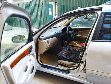 Nissan Sunny: 2004 г., Автомат, Бензин, Седан — 2