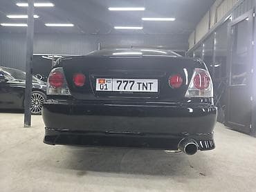 Продажа авто: Toyota Altezza: 2000 г., 2 л, Механика, Бензин, Седан — 5