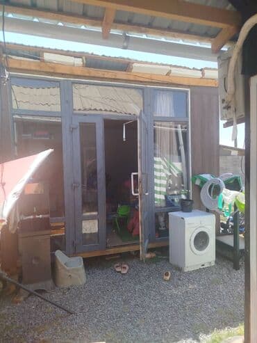 Контейнерлер: Продаю контейнер 3 на 4 метра площадь. обшитый — 1