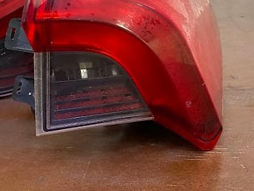 сигналов: Задний правый стоп-сигнал Toyota Б/у, Оригинал, ОАЭ — 3