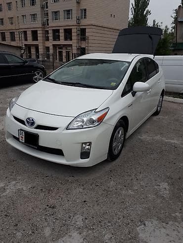 platz vitz: Toyota Prius: 2010 г., 1.8 л, Автомат, Гибрид, Хэтчбэк — 2
