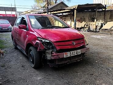 Toyota Ist: 2003 г., 1.5 л, Автомат, Бензин, Хэтчбэк
