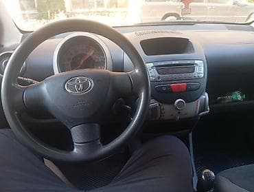 Продажа авто: Toyota Aygo: 2007 г., 1 л, Механика, Бензин, Хэтчбэк — 4