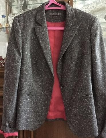 на пуговицах: Продаю женские пиджаки/блейзеры, платье. Размер S. Все по 50 сом — 2