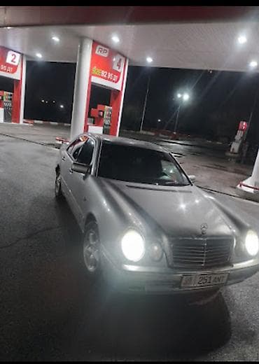 renault master: Mercedes-Benz E-Class: 1998 г., 2.4 л, Ручные, Седан — 3