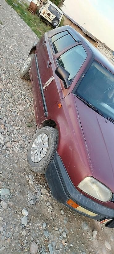 пасад седан: Volkswagen Golf: 1994 г., 1.3 л, Механика, Бензин, Хэтчбэк — 4