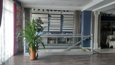 дома покровка: Несколькими залами/кабинетами и возможностью зонирования - Удобная — 6