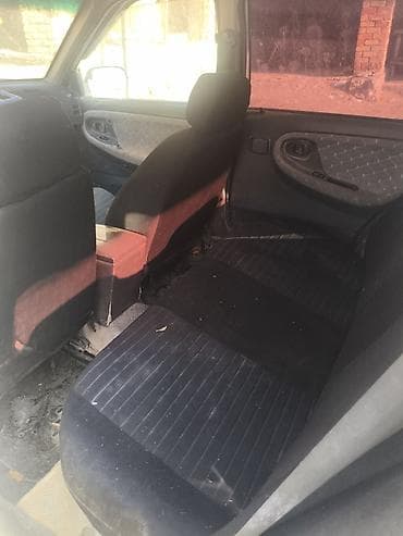 Унаа сатуу: Daewoo Nexia: 2010 г., Кол менен иштөөчү, Седан — 3