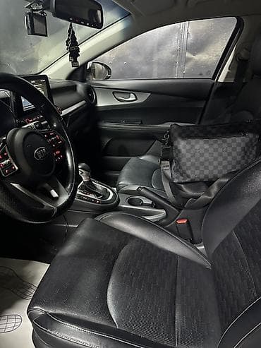kia k1: Kia Cerato: 2019 г., 1.6 л, Автомат, Бензин, Седан — 4