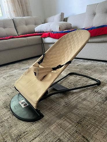 Детский шезлонг, Качалка, Железо, цвет - Бежевый at lalafo.kg Детский шезлонг, Качалка, Железо, цвет - Бежевый