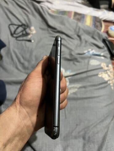 nokia 88: IPhone 11, Б/у, 64 ГБ, Черный, Чехол, 77 % — 3