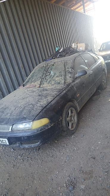 форсунка моно: Mazda 626: 1993 г., 2 л, Механика, Бензин, Хэтчбэк — 2