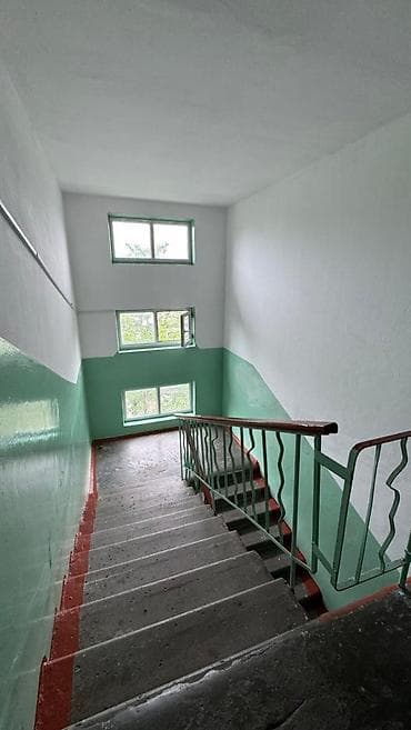 сдается квартира салиева: 2 комнаты, 43 м², 104 серия, 4 этаж — 8