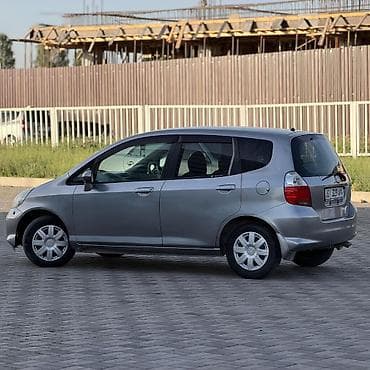 Продажа авто: Honda Fit: 2005 г., 1.3 л, Вариатор, Бензин, Хэтчбэк — 6
