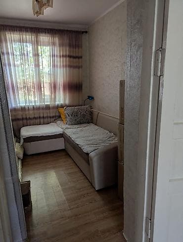 Кыймылсыз мүлк: Продаётся ; Исанова / Васильева Дом - S -75 kв.м. кирпич 4 комнаты + — 7