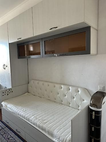 квартира на длительный срок: 4 комнаты, Собственник — 7